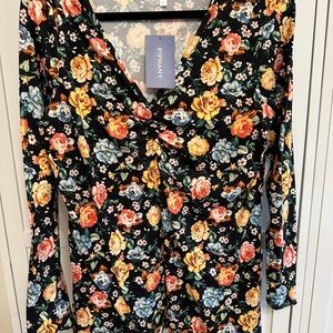 Piphany XL Black Floral V-Neck Top with Multicolor Roses NWT Butter Soft Stretch